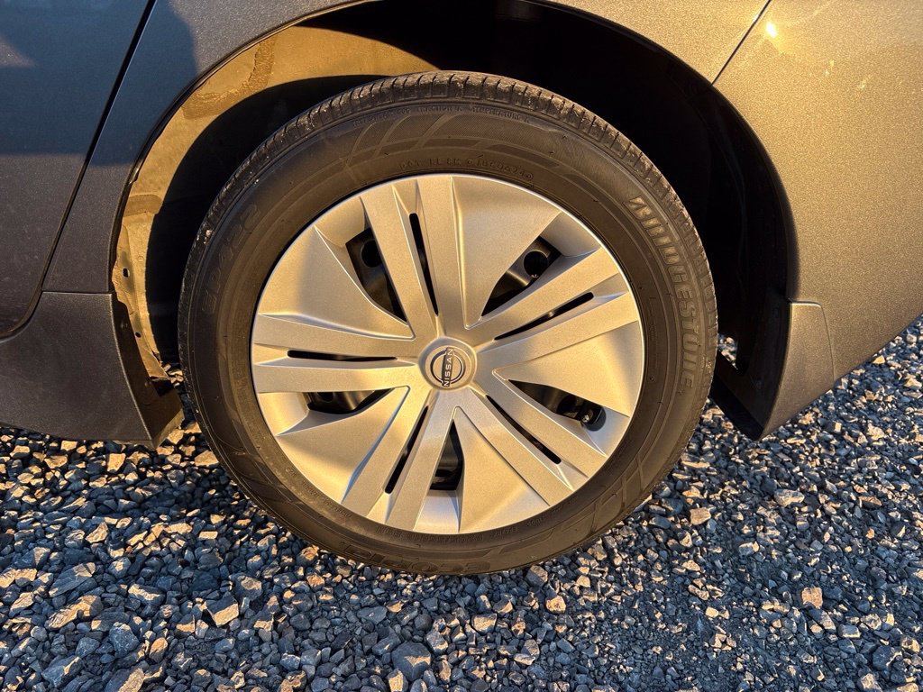 Used 2025 Nissan Leaf S FWD image 4