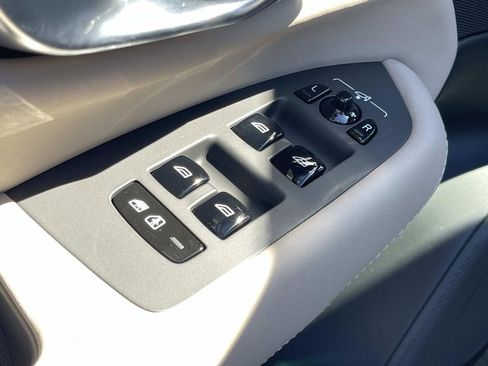 New 2026 Volvo XC90 B6 Plus w/ Protection Package Premier image 24