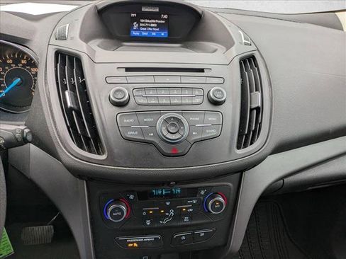 Used 2017 Ford Escape SE FWD image 12