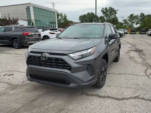Used 2024 Toyota RAV4 XLE AWD/4WD image 3