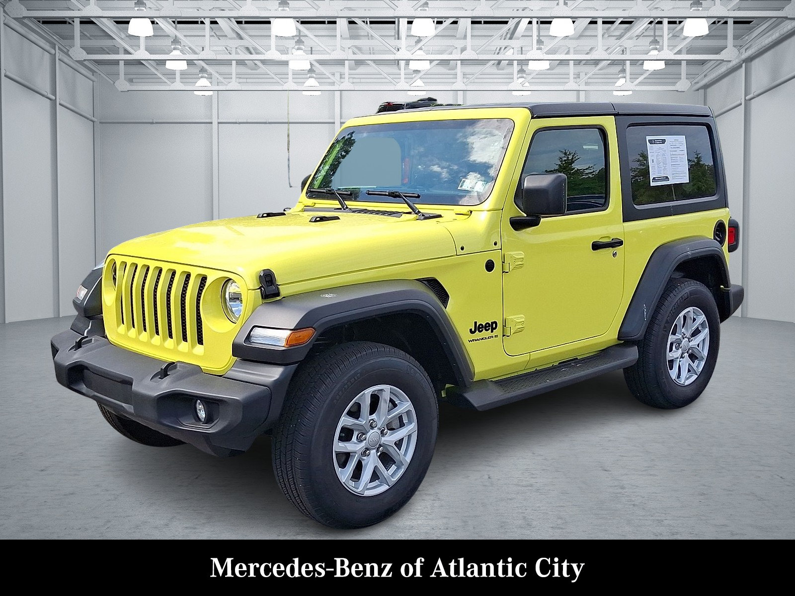 Used 2023 Jeep Wrangler Sport AWD/4WD image 3