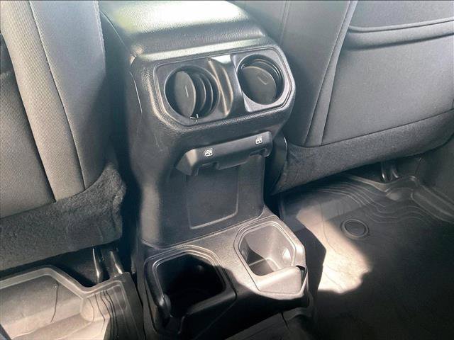 Used 2018 Jeep Wrangler Unlimited Sport S AWD/4WD image 24