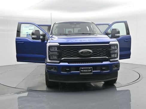 New 2026 Ford F250 XLT w/ XLT Premium Package image 31