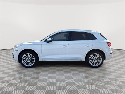 Used 2018 Audi Q5 2.0T Premium Plus w/ Premium Plus Package image 2