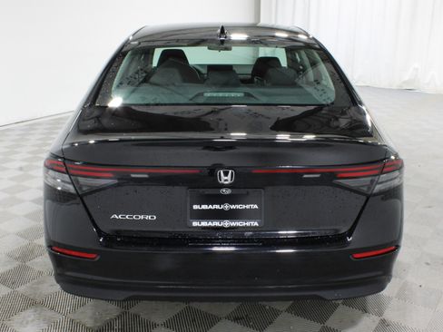Used 2023 Honda Accord LX image 28