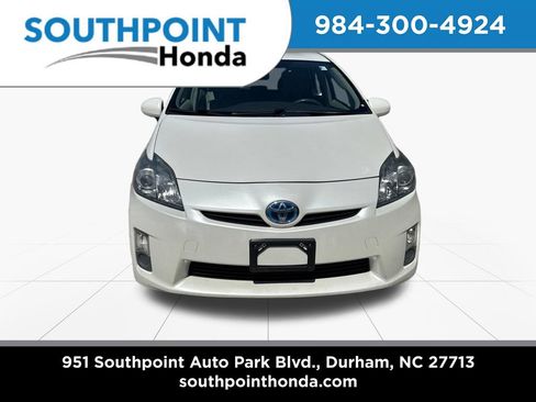 Used 2010 Toyota Prius Five FWD image 2