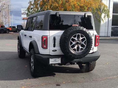 Used 2024 Ford Bronco Badlands image 7