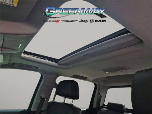 Used 2018 GMC Sierra 1500 SLT AWD/4WD image 16