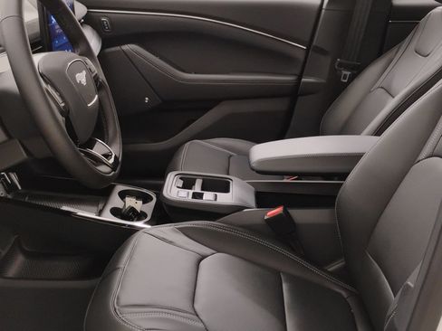 New 2025 Ford Mustang Mach-E Premium image 33