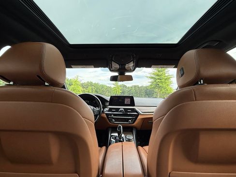 Used 2019 BMW 530i xDrive w/ Premium Package AWD/4WD image 33