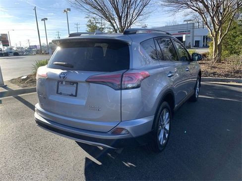 Used 2017 Toyota RAV4 Limited image 8
