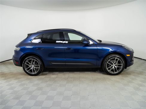 New 2026 Porsche Macan Turbo AWD/4WD image 28