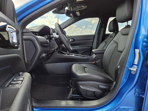 New 2026 Jeep Compass Latitude AWD/4WD image 13