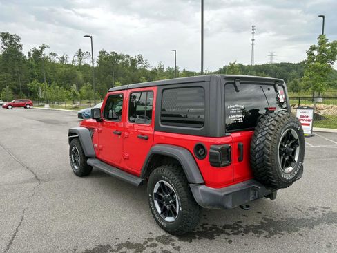 Used 2021 Jeep Wrangler Unlimited Sport AWD/4WD image 3