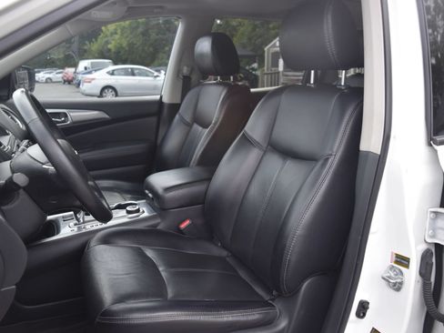 Used 2018 Nissan Pathfinder SL w/ SL Premium Package AWD/4WD image 6