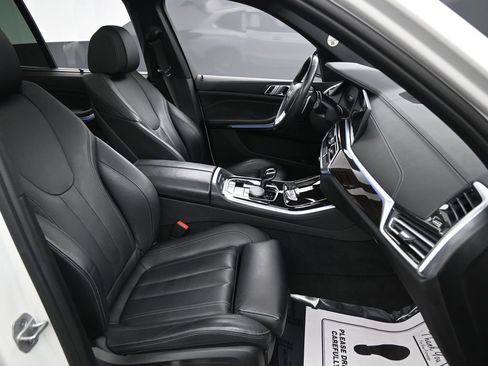 Used 2021 BMW X5 xDrive40i image 32