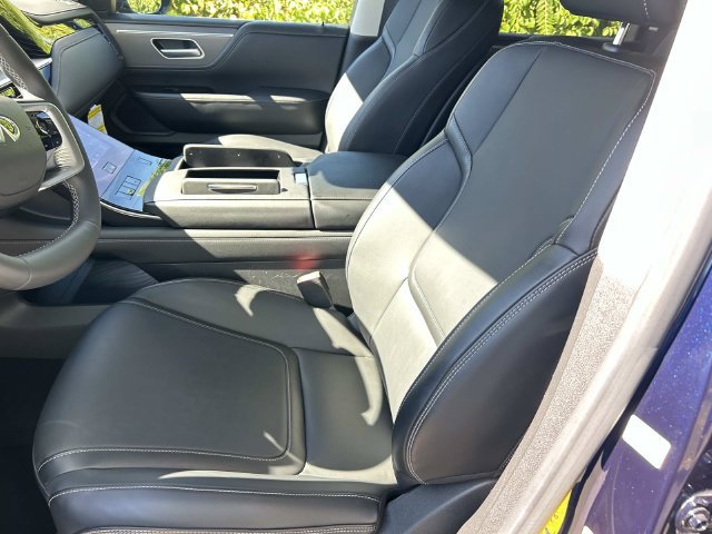 Certified 2026 INFINITI QX80 Pure w/ Cargo Package AWD/4WD image 16