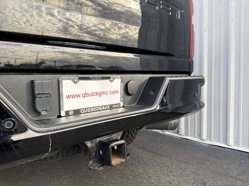 Used 2022 Chevrolet Silverado 2500 LTZ w/ LTZ Plus Package image 14