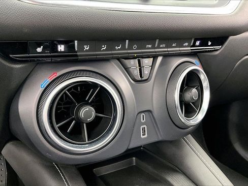 Used 2023 Chevrolet Blazer LT w/ Convenience Package image 31