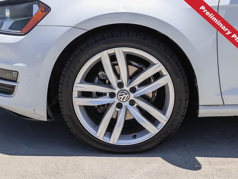Used 2017 Volkswagen Golf SportWagen FWD image 9