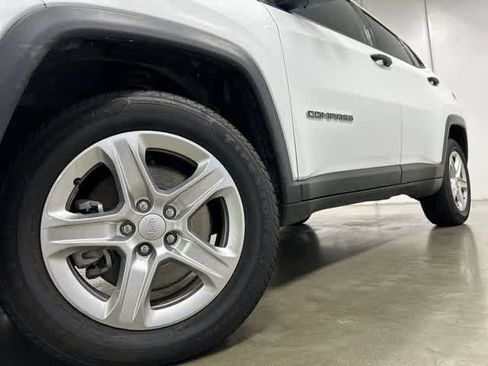 Used 2023 Jeep Compass Sport AWD/4WD image 27
