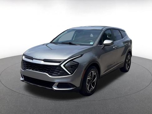 Used 2025 Kia Sportage LX FWD image 8