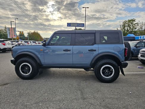 Used 2023 Ford Bronco Badlands AWD/4WD image 8