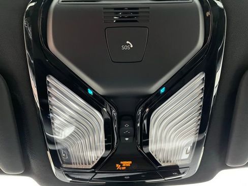 Used 2025 BMW i4 eDrive40 image 25