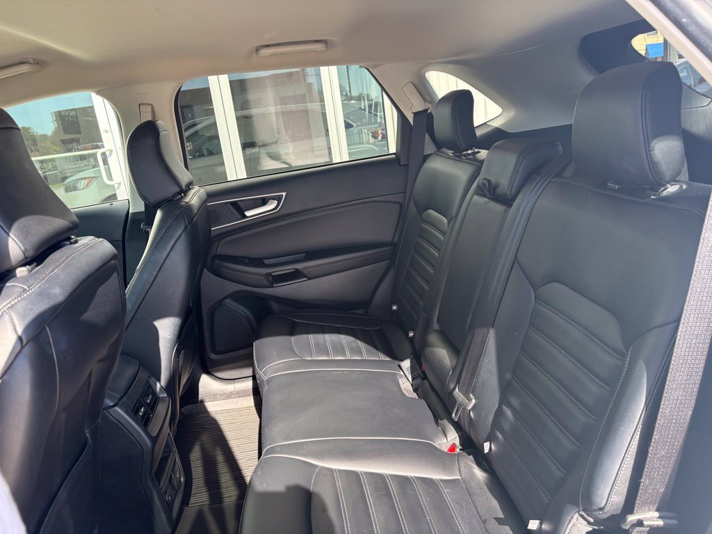 Used 2023 Ford Edge SEL w/ Convenience Package AWD/4WD image 10
