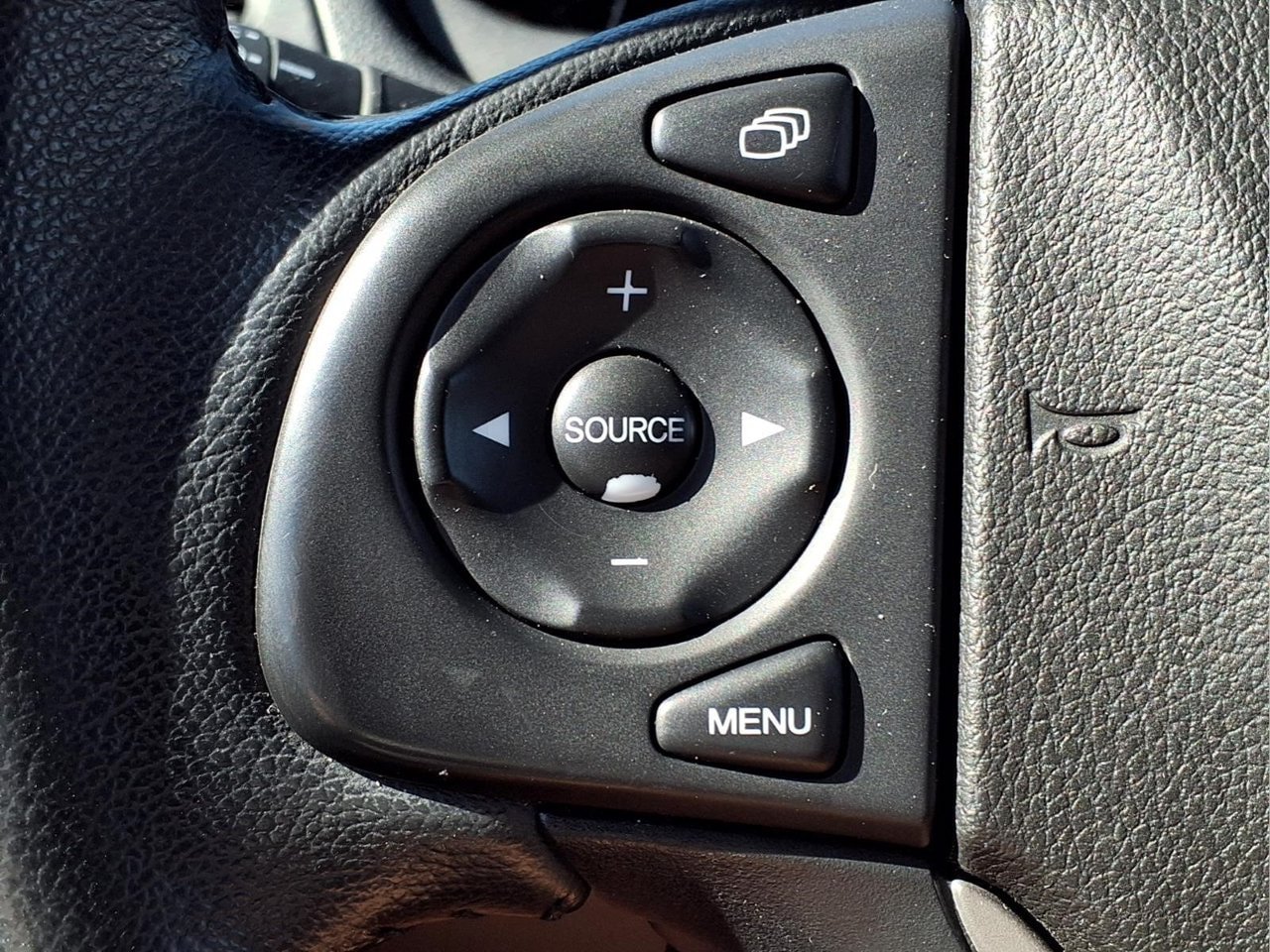 Used 2014 Honda CR-V EX-L image 22