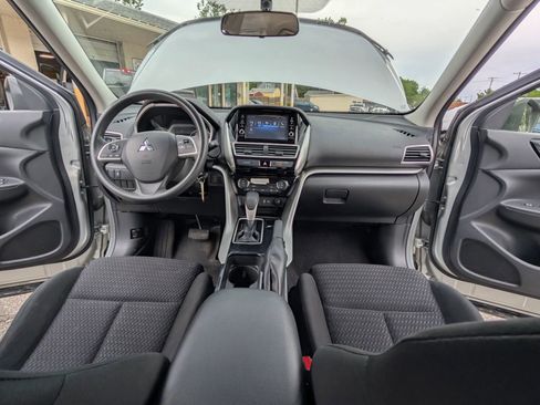 Used 2020 Mitsubishi Eclipse Cross ES FWD image 16