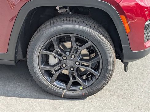 New 2025 Jeep Grand Cherokee Limited image 11