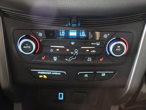 Used 2019 Ford Escape SE AWD/4WD image 40