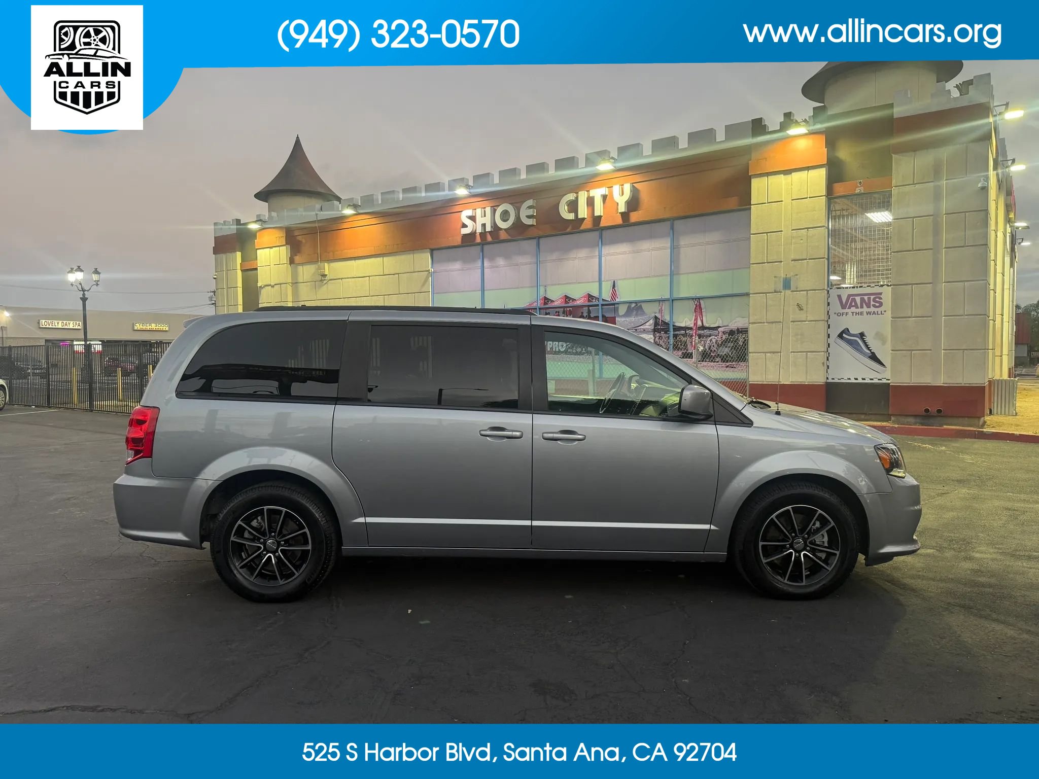 Used 2019 Dodge Grand Caravan GT FWD image 4