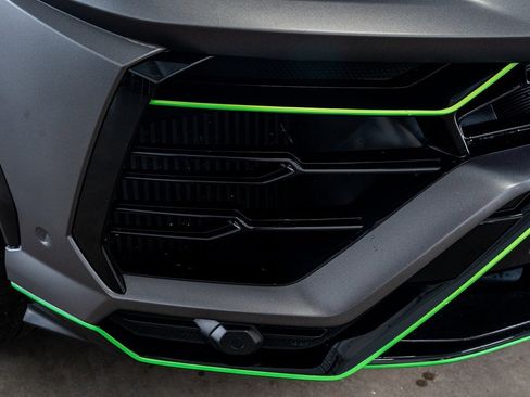 Used 2019 Lamborghini Urus image 21