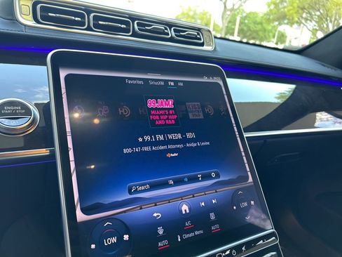 Used 2023 Mercedes-Benz S 500 4MATIC w/ AMG Line image 8