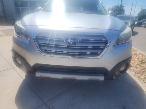 Used 2015 Subaru Outback 2.5i Limited w/ Popular Package #4 AWD/4WD image 2