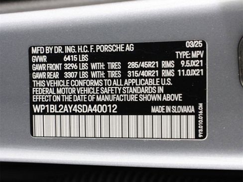 Used 2025 Porsche Cayenne S image 19