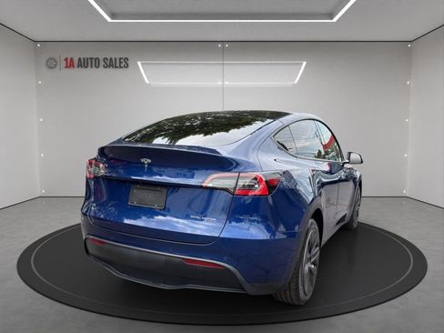 Used 2021 Tesla Model Y Long Range AWD/4WD image 5