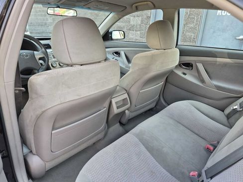 Used 2011 Toyota Camry LE w/ LE Extra-Value Pkg FWD image 18