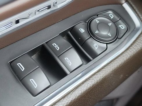 Used 2023 GMC Sierra 1500 Denali AWD/4WD image 15