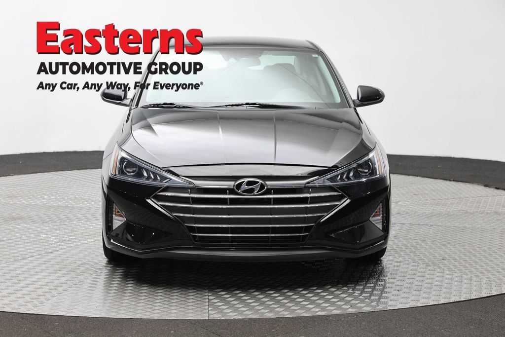 Used 2020 Hyundai Elantra SEL w/ Cargo Package (C1) FWD image 4
