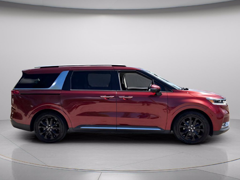 Used 2022 Kia Carnival SX FWD image 8