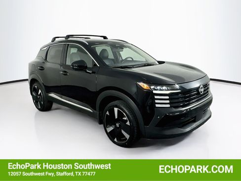 Used 2025 Nissan Kicks SR FWD image 1