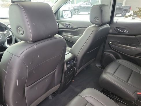 Certified 2023 GMC Acadia SLT image 29