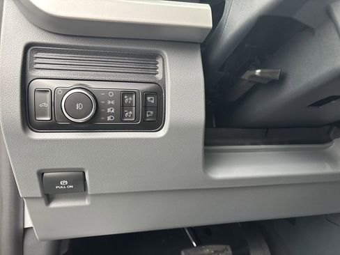 New 2026 Ford F250 XLT w/ Tremor Off-Road Package image 19