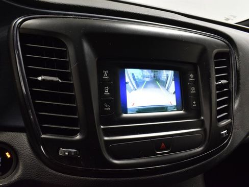 Used 2015 Chrysler 200 S w/ Comfort Group image 23