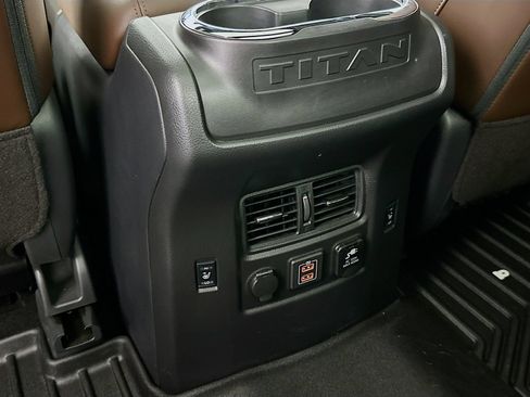 Used 2023 Nissan Titan Platinum Reserve w/ Moonroof Package AWD/4WD image 27