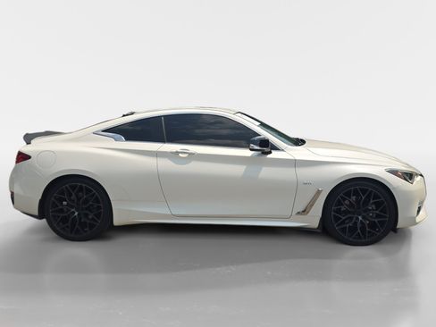 Used 2018 INFINITI Q60 3.0t Luxe w/ Sensory Package 3.0T Luxe AWD/4WD image 7