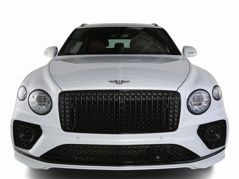 Certified 2023 Bentley Bentayga Extended Wheelbase image 7